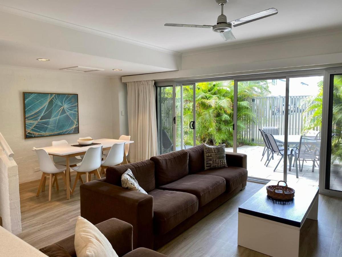 Le Court Villas Noosa Heads Bagian luar foto