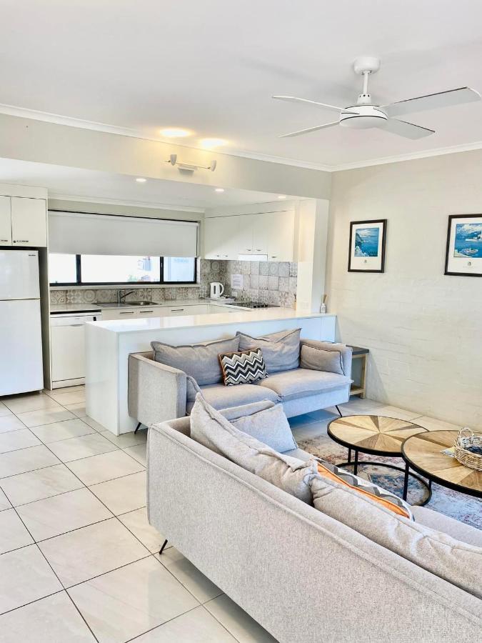 Le Court Villas Noosa Heads Bagian luar foto
