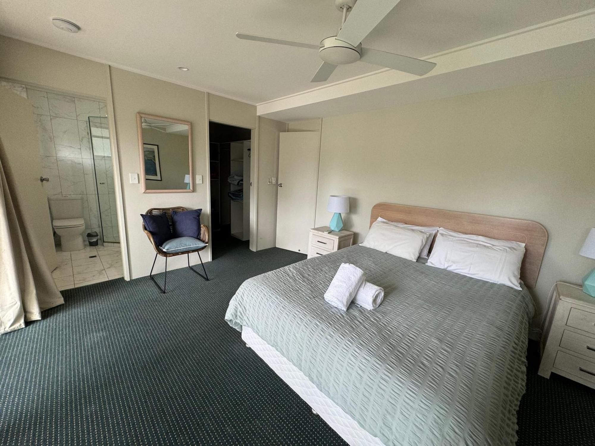 Le Court Villas Noosa Heads Bagian luar foto
