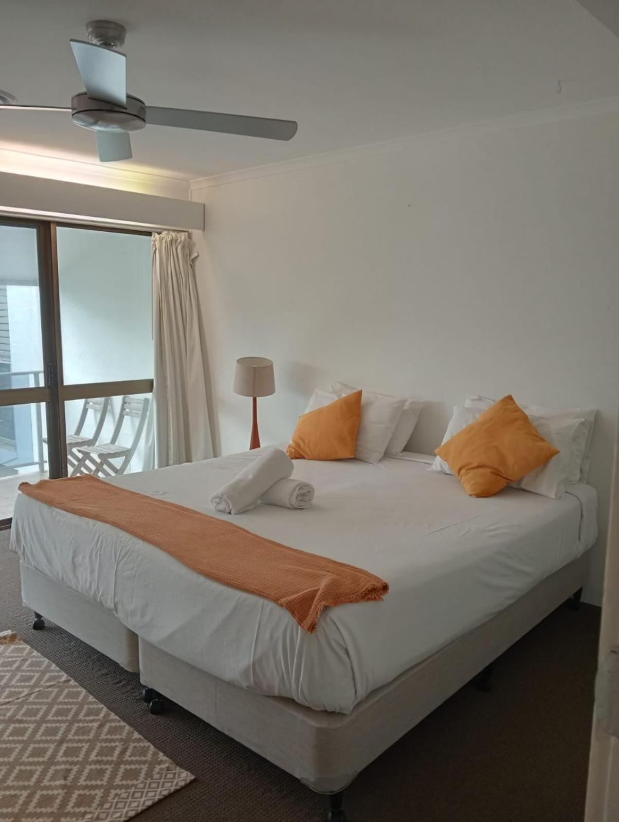 Le Court Villas Noosa Heads Bagian luar foto
