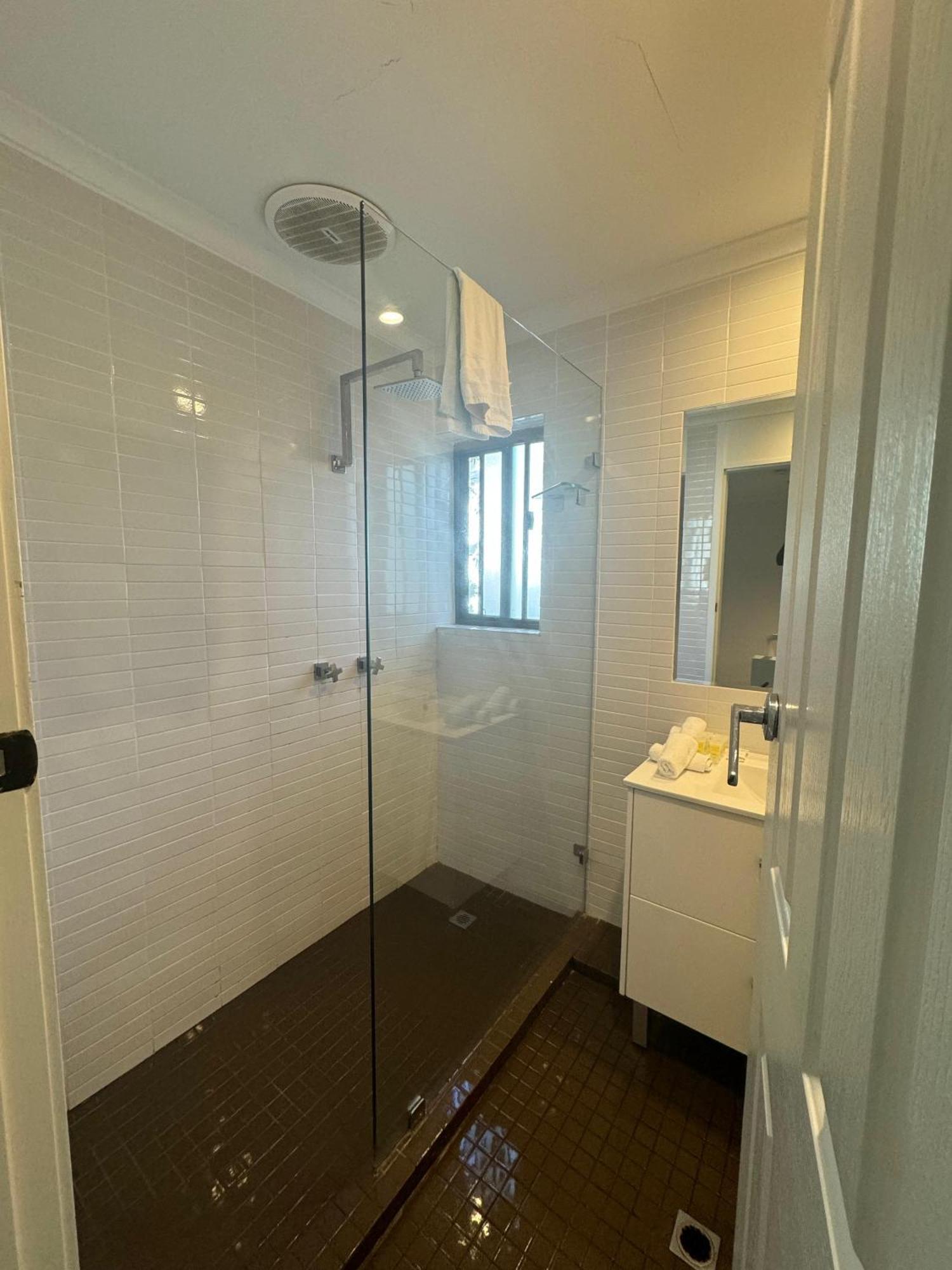 Le Court Villas Noosa Heads Bagian luar foto