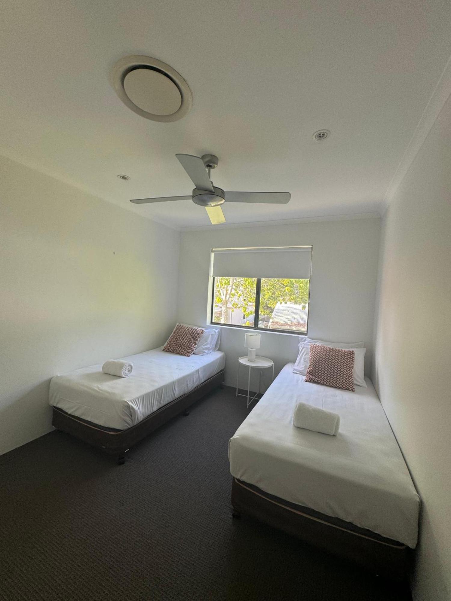 Le Court Villas Noosa Heads Bagian luar foto