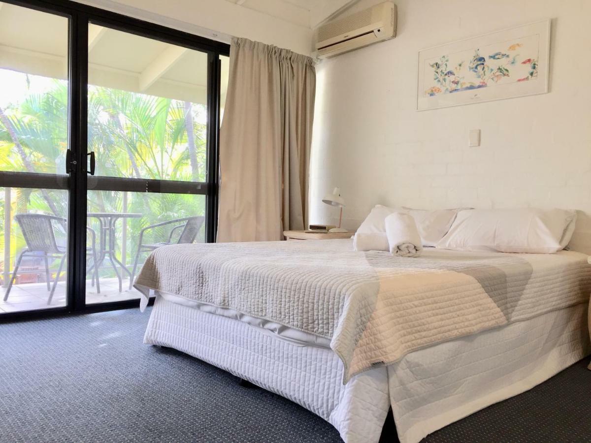 Le Court Villas Noosa Heads Bagian luar foto