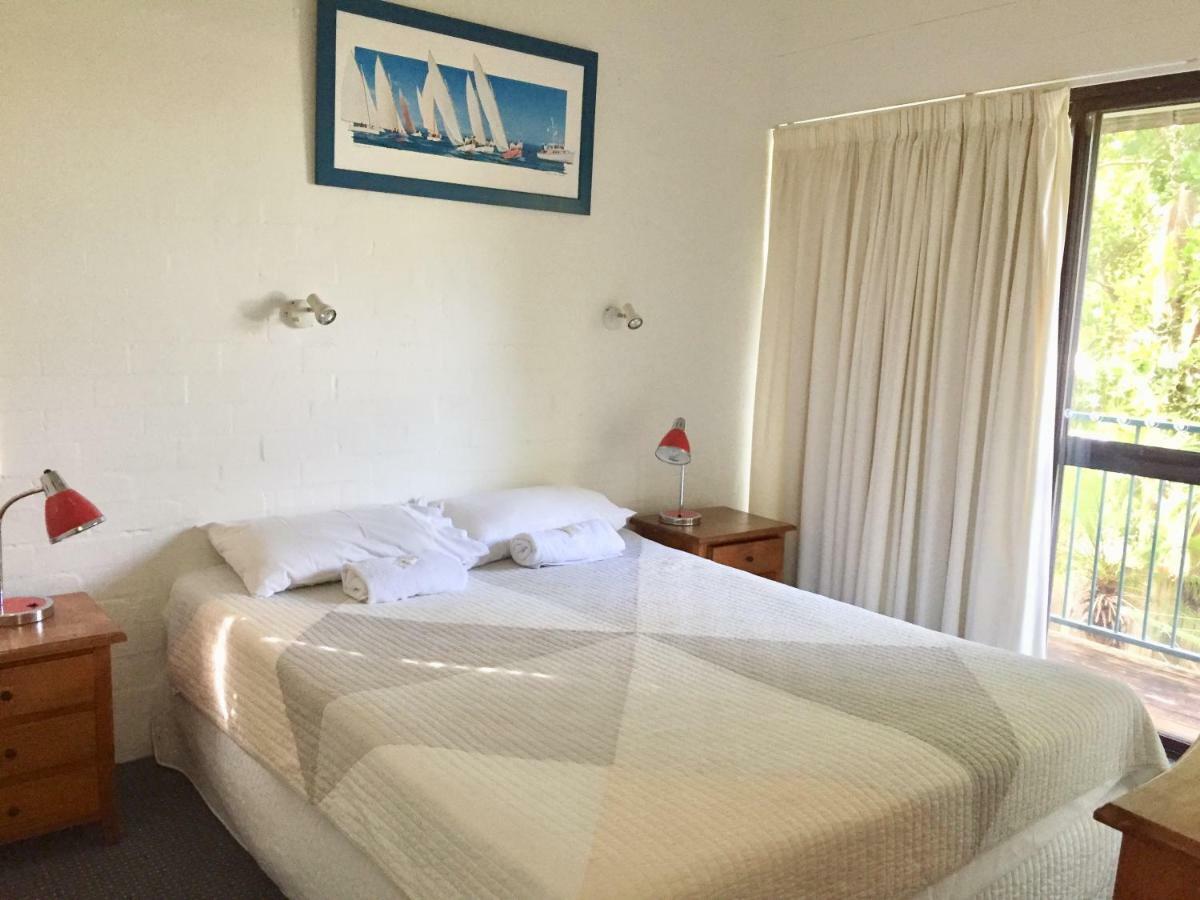 Le Court Villas Noosa Heads Bagian luar foto