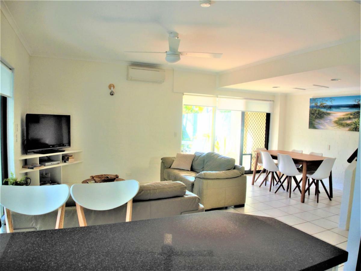 Le Court Villas Noosa Heads Bagian luar foto