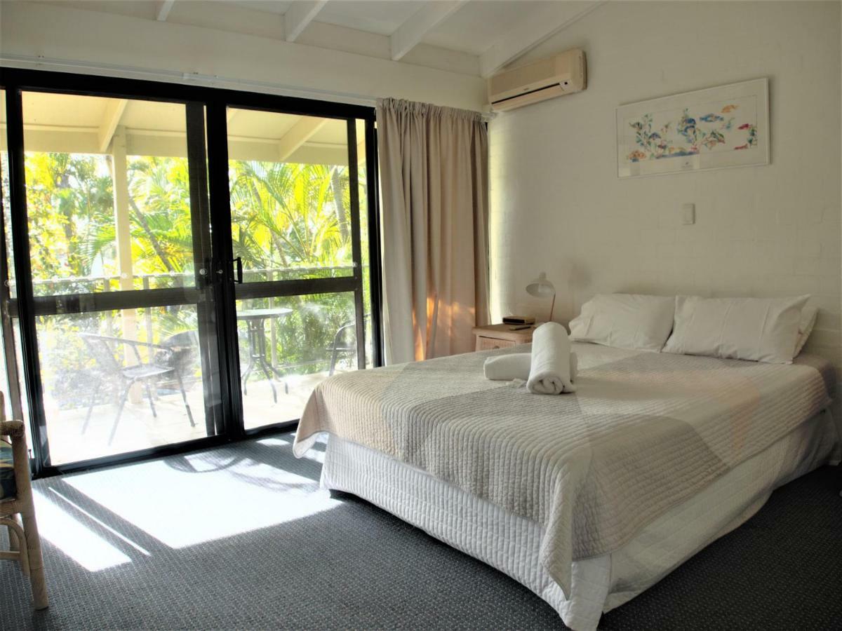 Le Court Villas Noosa Heads Bagian luar foto